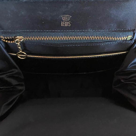 Chic Black Satchel Bag - Picture 4 of 9